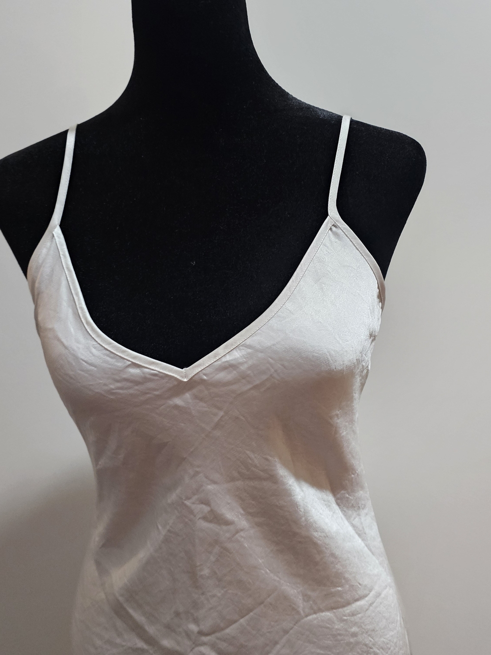 Aritzia By Wilfred Only Slip Satin Dress Size XS Dress with Spaghetti Strap{B21} - Picture 2 of 13
